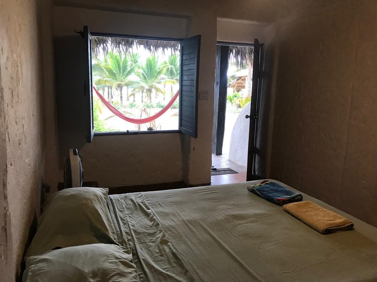 Beach Front Bungalows At The Coconut Canoa Esterno foto