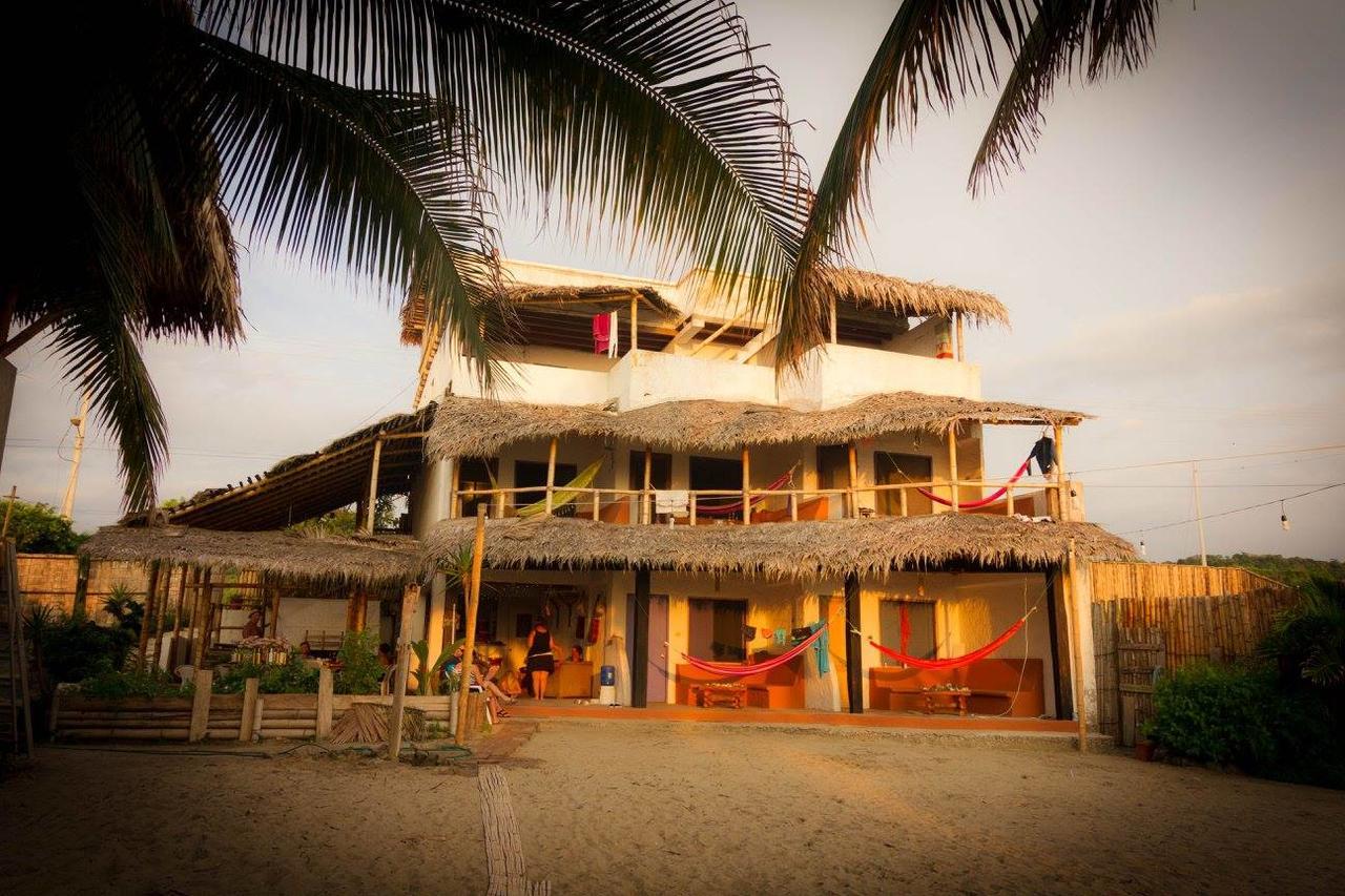 Beach Front Bungalows At The Coconut Canoa Esterno foto