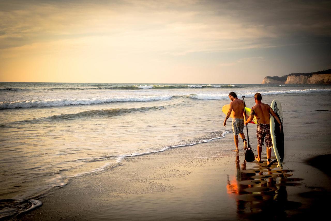 Beach Front Bungalows At The Coconut Canoa Esterno foto